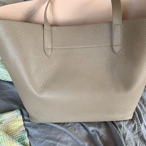Cuyana tote - hardly worn